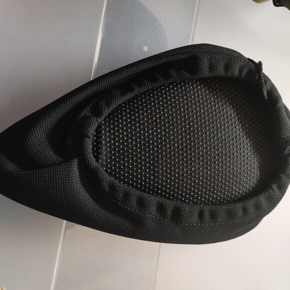 ***SOLD***GEL BIKE SEAT COVER - Picture 2 of 2